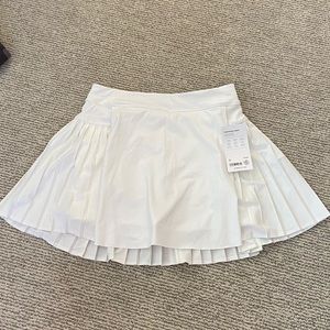 Athleta White pleated tennis skort